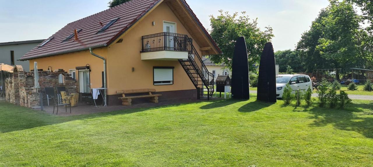 Ferienwohnung am Mühlstein Lübben Exterior foto